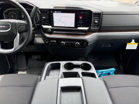 New 2026 GMC Sierra 1500 Elevation w/ Elevation Select Package AWD/4WD image 19
