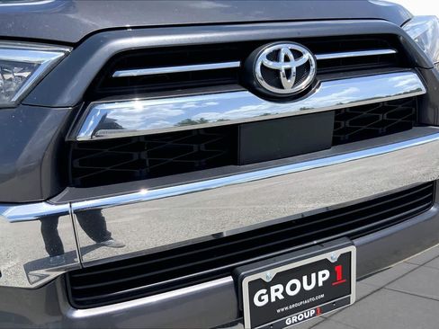 Used 2021 Toyota 4Runner Limited AWD/4WD image 29