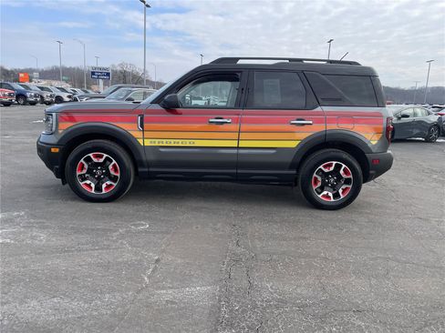 Used 2025 Ford Bronco Sport Free Wheeling w/ Convenience Package AWD/4WD image 2