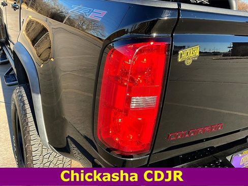 Used 2018 Chevrolet Colorado ZR2 w/ ZR2 Midnight Special Edition image 22
