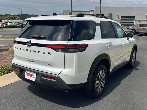 New 2026 Nissan Pathfinder SL FWD image 6