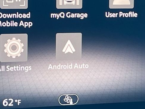 New 2026 Nissan Sentra SR w/ Floor Mat Package FWD image 21