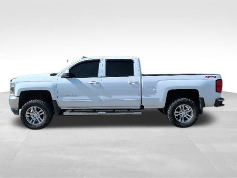 Used 2018 Chevrolet Silverado 1500 LT w/ All Star Edition AWD/4WD image 7