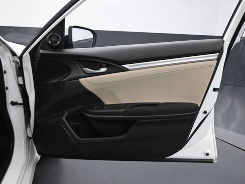 Used 2019 Honda Civic EX image 34