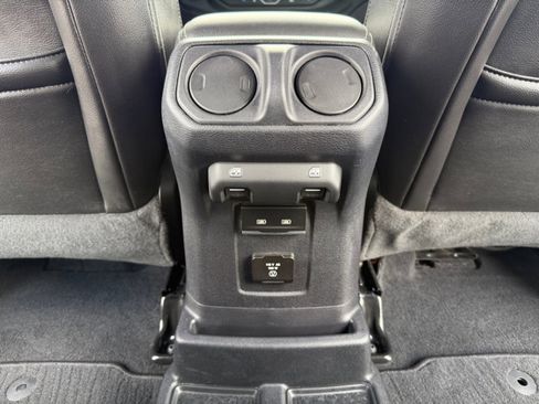 Used 2021 Jeep Wrangler Unlimited Sahara w/ Dual Top Group image 33