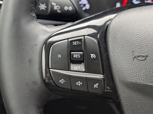 Used 2022 Ford Escape SEL image 21