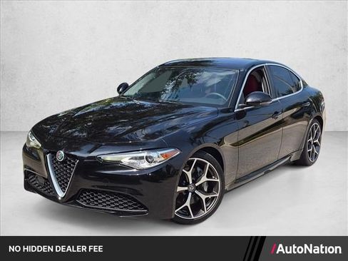 Used 2019 Alfa Romeo Giulia RWD image 1