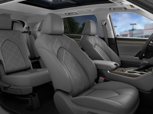 New 2026 Toyota Highlander Platinum image 56