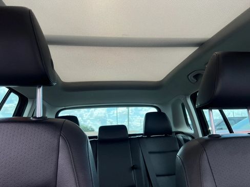 Used 2017 Volkswagen Tiguan Wolfsburg Edition FWD image 13