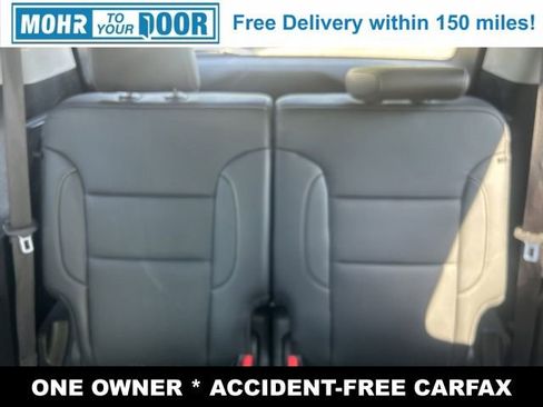 Used 2023 GMC Acadia SLT image 35