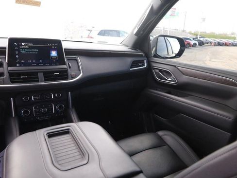 Used 2023 Chevrolet Tahoe Z71 w/ Z71 Off-Road Package image 29