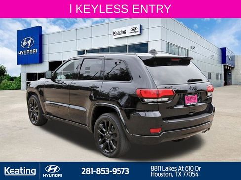 Used 2020 Jeep Grand Cherokee Altitude RWD image 7