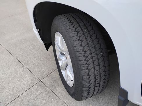 Used 2022 Chevrolet Silverado 1500 Custom image 25