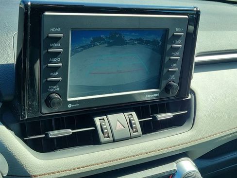 Used 2021 Toyota RAV4 XLE Premium FWD image 31