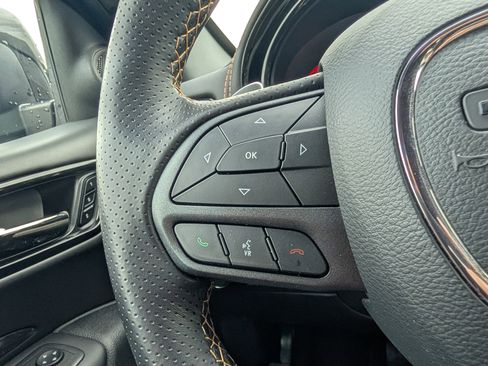 Used 2025 Dodge Durango R/T AWD/4WD image 25