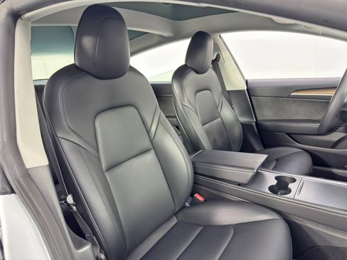 Used 2022 Tesla Model 3 image 36