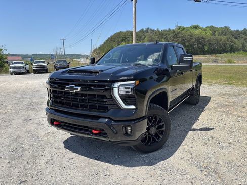 New 2026 Chevrolet Silverado 2500 LTZ w/ Trail Boss Package AWD/4WD image 12