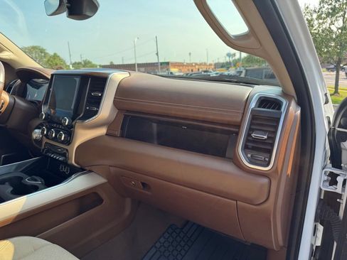 Used 2022 RAM 2500 Laramie AWD/4WD image 29
