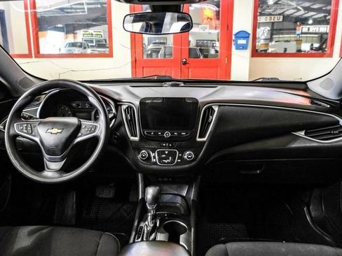 Used 2022 Chevrolet Malibu LS w/ LPO, Floor Liner Package image 13