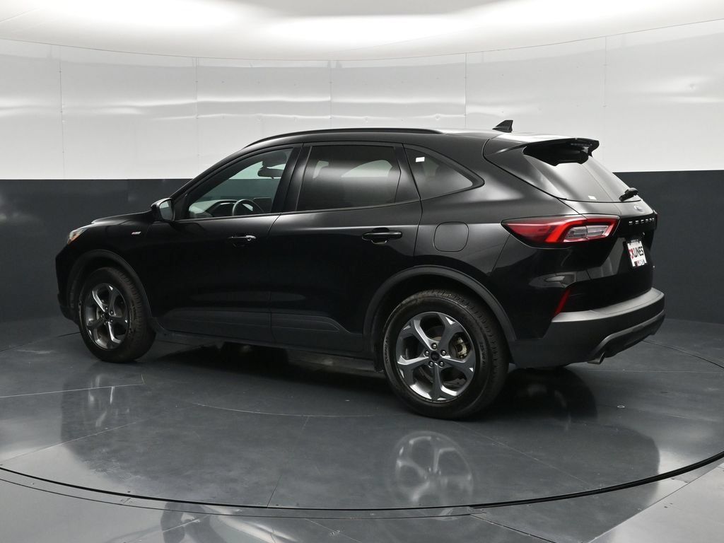 Used 2025 Ford Escape ST-Line Select AWD/4WD image 7