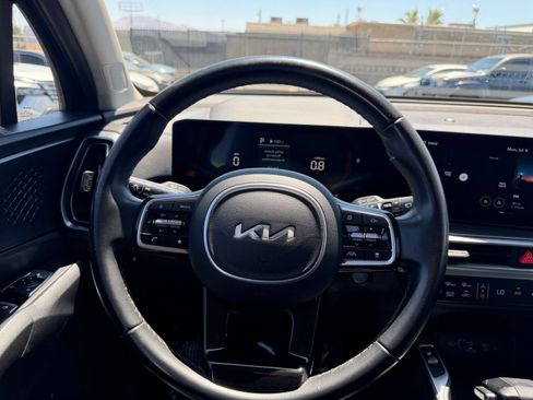 Used 2024 Kia Sorento S FWD image 36