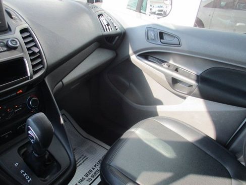 Used 2020 Ford Transit Connect XL image 18