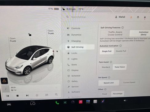 Used 2022 Tesla Model Y Long Range AWD/4WD image 36