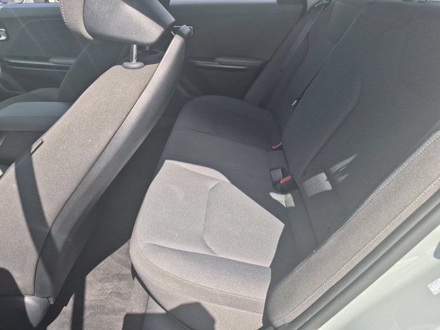 Used 2025 Kia K4 FWD image 27