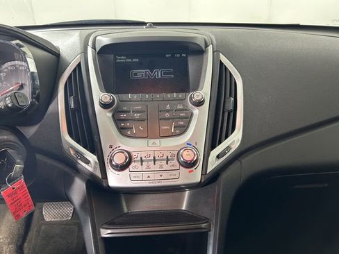 Used 2017 GMC Terrain SLE image 21