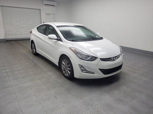 Used 2014 Hyundai Elantra SE w/ Option Group 02 FWD image 11