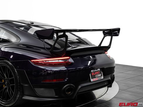 Used 2018 Porsche 911 GT2 RS RWD image 23