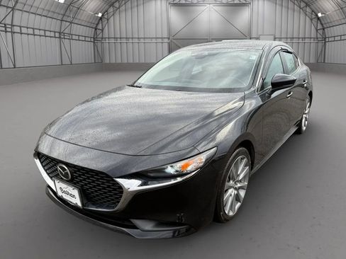 Used 2021 MAZDA MAZDA3 s image 11