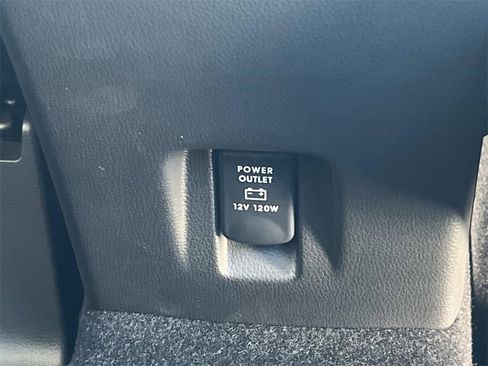 New 2026 Mitsubishi Eclipse Cross LE image 17