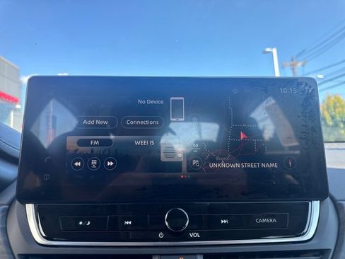 Used 2024 Nissan Altima 2.5 SV w/ SV Premium Package FWD image 20