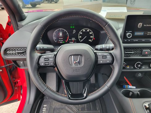 Certified 2025 Honda HR-V Sport image 21