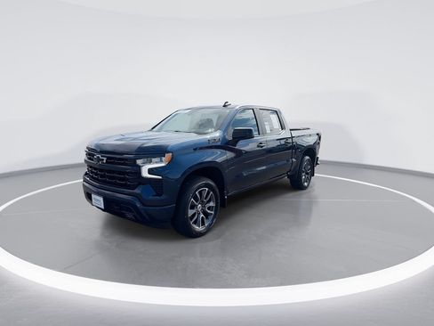 Used 2023 Chevrolet Silverado 1500 RST AWD/4WD image 4