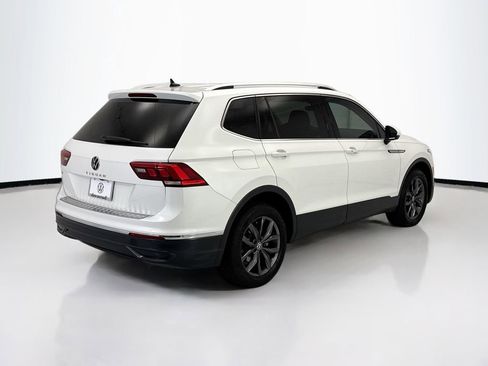 Used 2023 Volkswagen Tiguan SE FWD image 5
