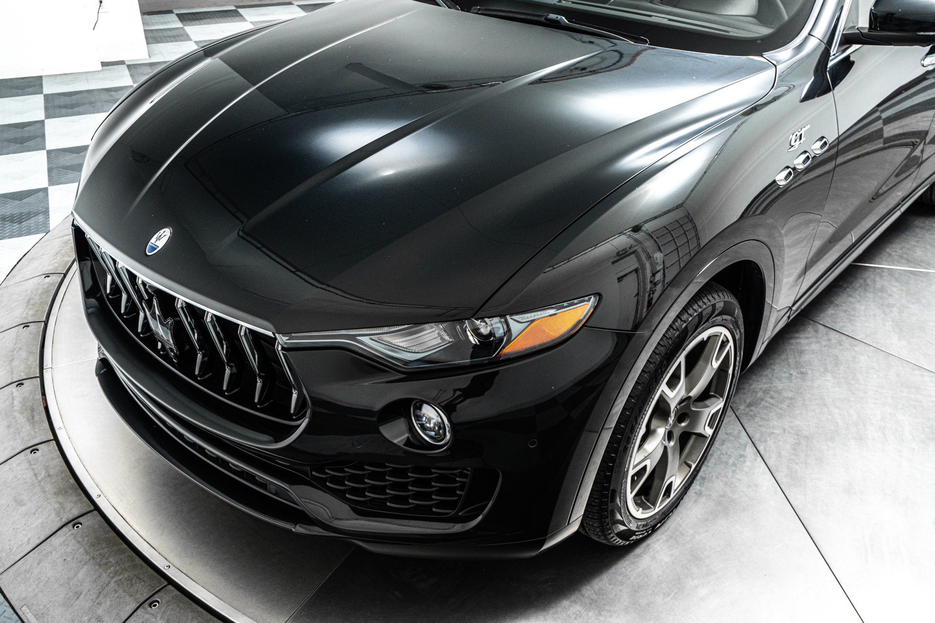 Used 2023 Maserati Levante GT AWD/4WD image 34