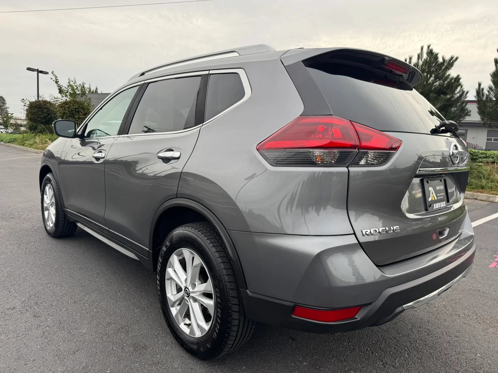 Used 2018 Nissan Rogue S w/ S Value Package AWD/4WD image 8
