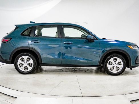 Used 2023 Honda HR-V LX image 11