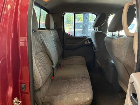 Used 2019 Nissan Frontier SV image 25