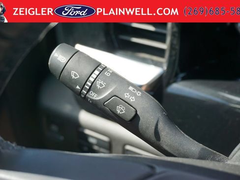Used 2024 Chevrolet Silverado 1500 LT AWD/4WD image 25
