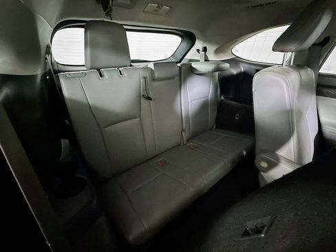 Used 2022 Toyota Highlander Platinum AWD/4WD image 12