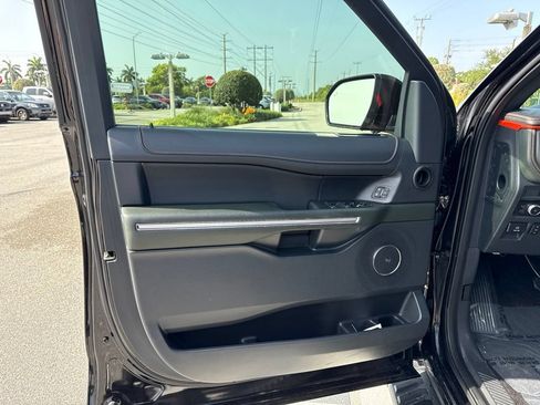 Used 2022 Ford Expedition Timberline AWD/4WD image 13