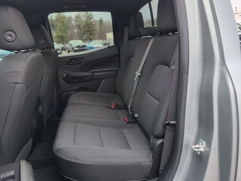 Used 2023 Chevrolet Colorado Trail Boss w/ Technology Package image 32
