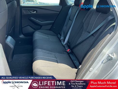 Used 2024 Honda Accord Sport image 19