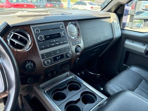 Used 2012 Ford F250 Lariat w/ Chrome Pkg AWD/4WD image 20