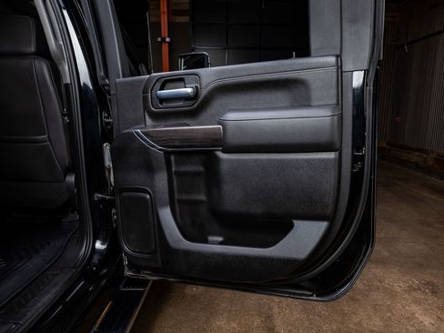 Used 2021 Chevrolet Silverado 3500 LTZ w/ LTZ Plus Package image 37