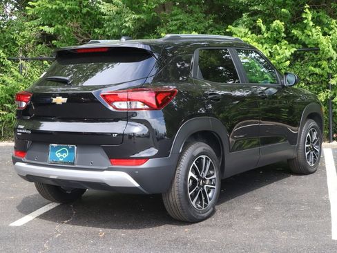 Certified 2026 Chevrolet TrailBlazer LT w/ Convenience Package AWD/4WD image 11