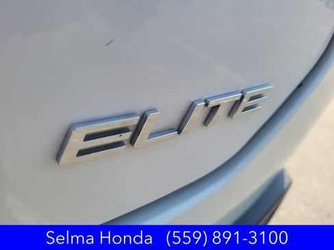 Used 2023 Honda Pilot Elite image 32